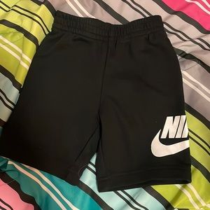 TODDLER NIKE SHORTS
